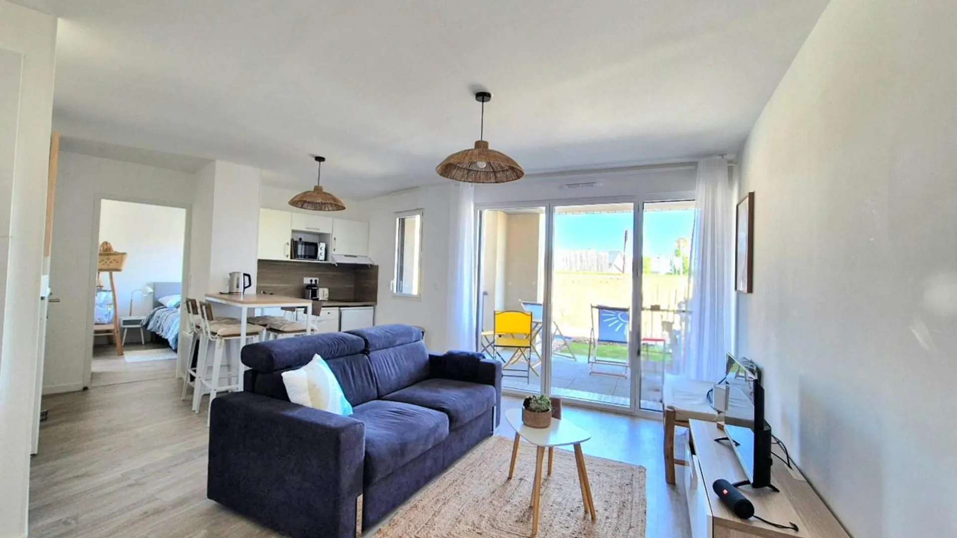 Bright Apartment With Balcony And Garden Saint-Coulomb